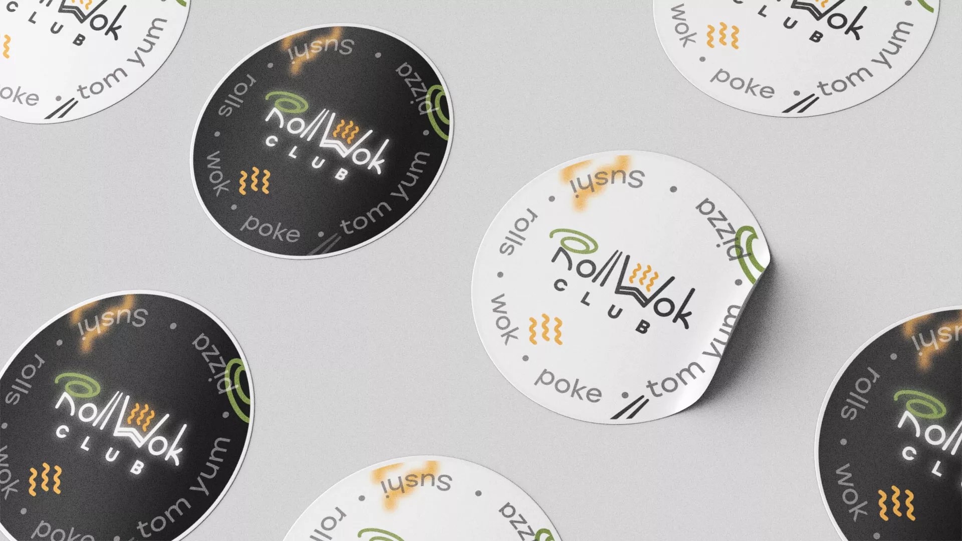 Разработка наклеек для суши-бара «Roll Wok Club» в Микуне