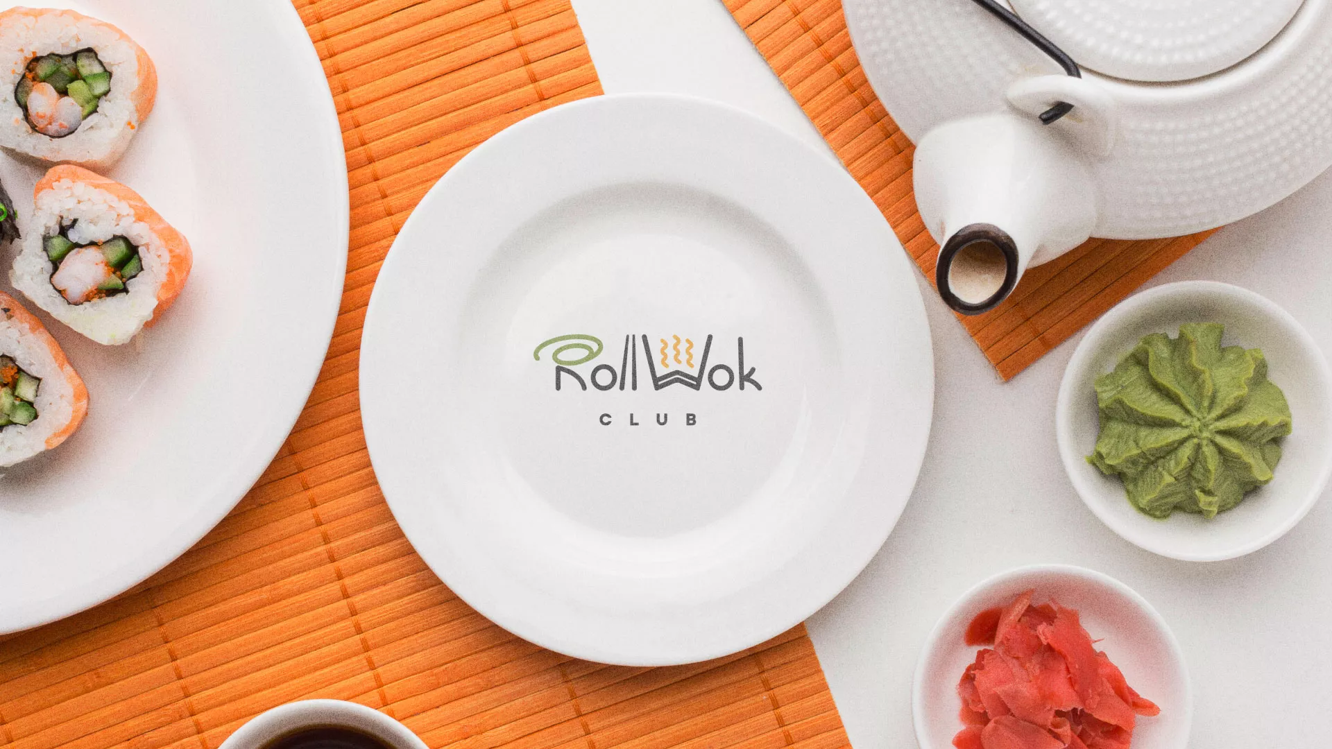 Разработка логотипа и фирменного стиля в Микуне для суши-бара «Roll Wok Club» Разработка логотипа и фирменного стиля в Микуне для суши-бара «Roll Wok Club»